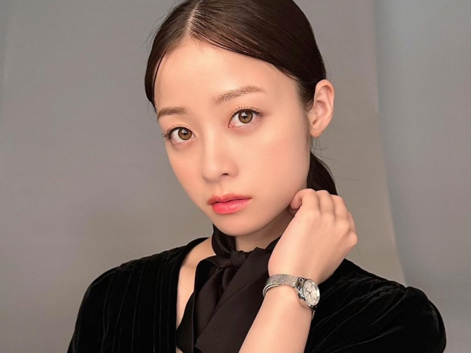 「肌がきれい」だと思う20代の女性芸能人ランキング! 2位「橋本環奈」、1位は? - All About ニュース