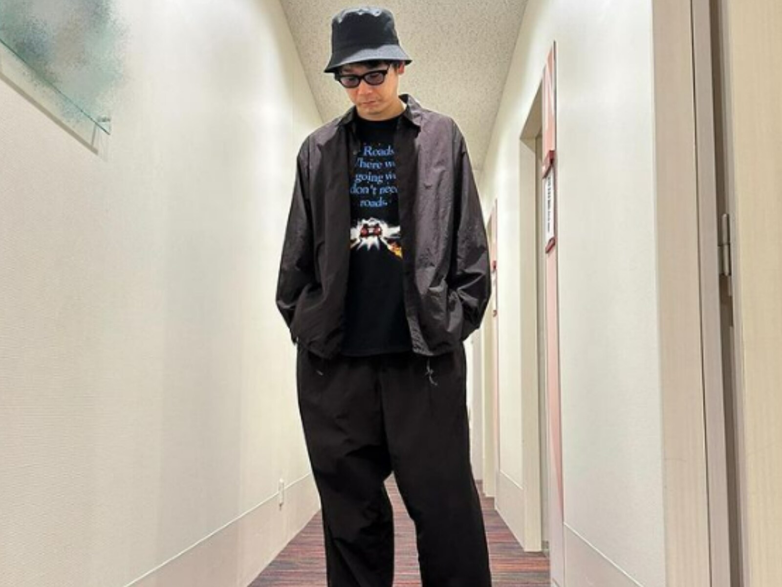 かまいたち濱家隆一、40歳バースデーショットに芸能界から祝福殺到