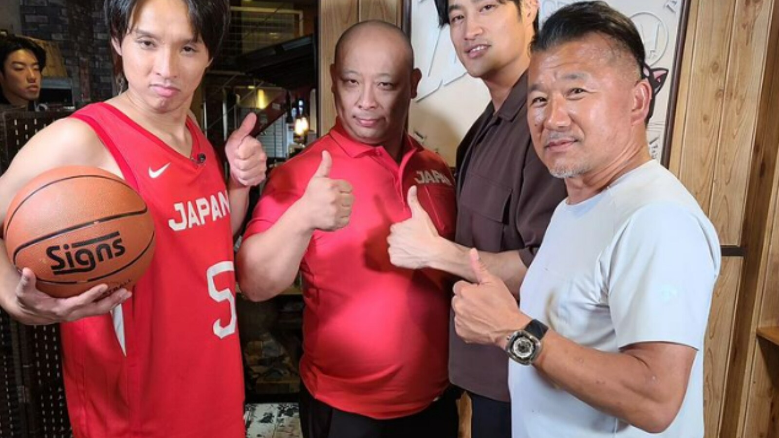 トム ブラウン 布川 イケメン