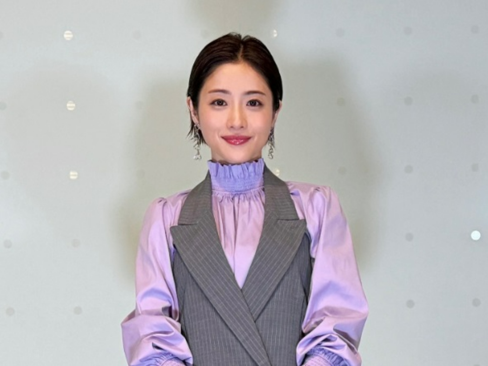 「カリスマ性がある」と思う30代女性俳優ランキング! 2位「石原さとみ」、1位は? - All About ニュース