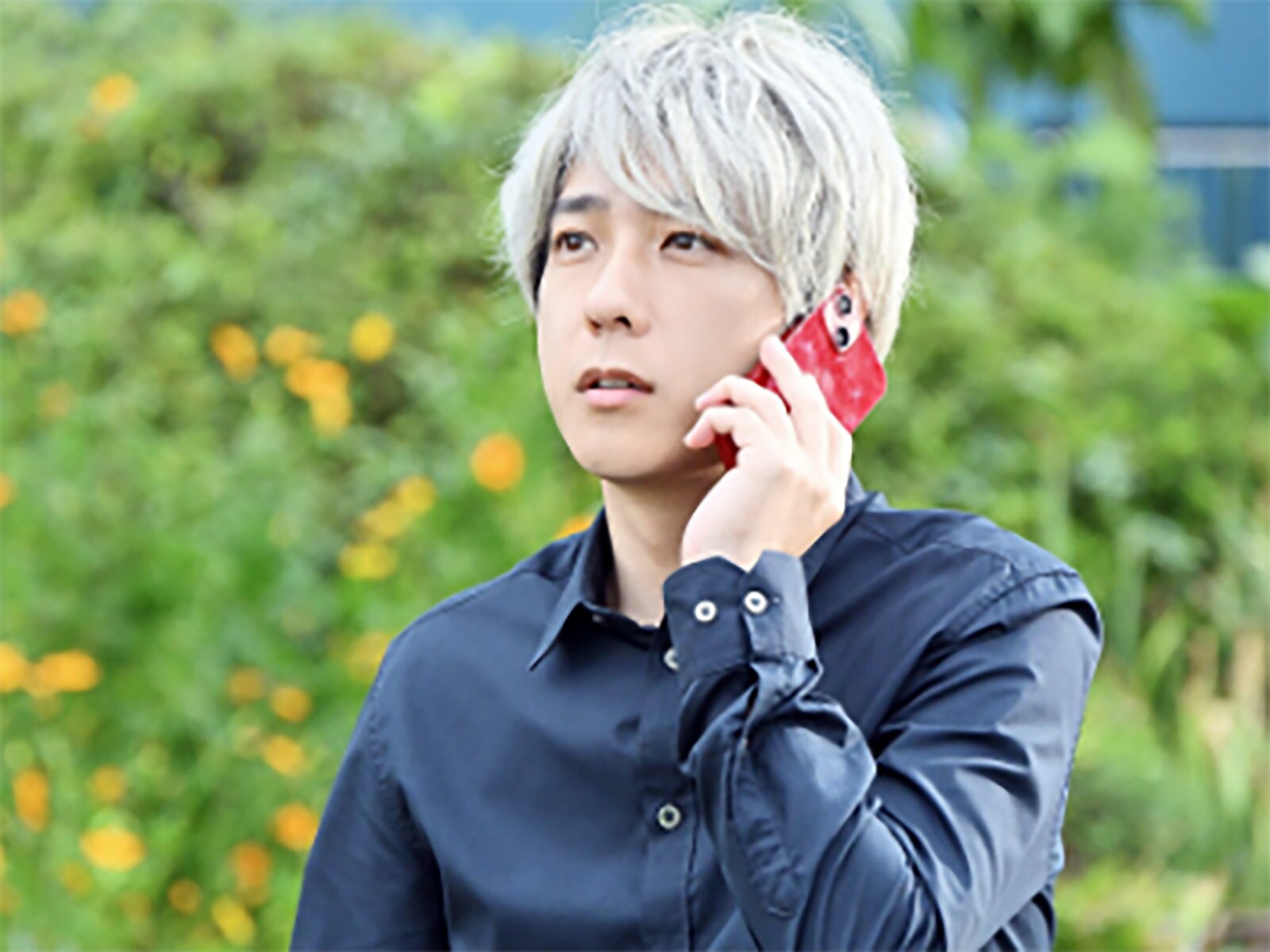 クセが強い」二宮和也、自作のドラマTシャツに「ニノさんのセンスに