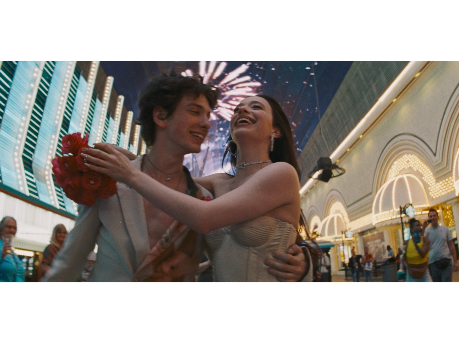 アカデミー賞有力『ANORA アノーラ』が、“R18+指定”映画史上最も万人に