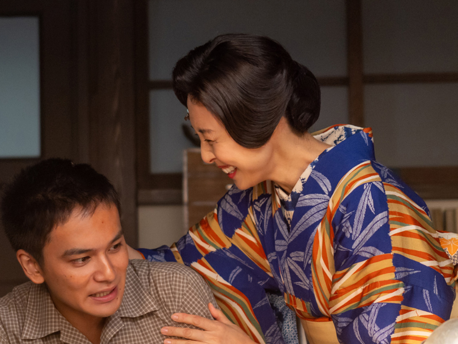 横顔が美しいと思う50代女性俳優ランキング! 2位「松嶋菜々子」、僅差の1位は?(2/4) - All About ニュース